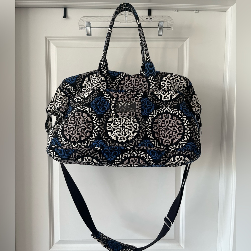 VERA BRADLEY DUFFLE BAG/ WEEKENDER